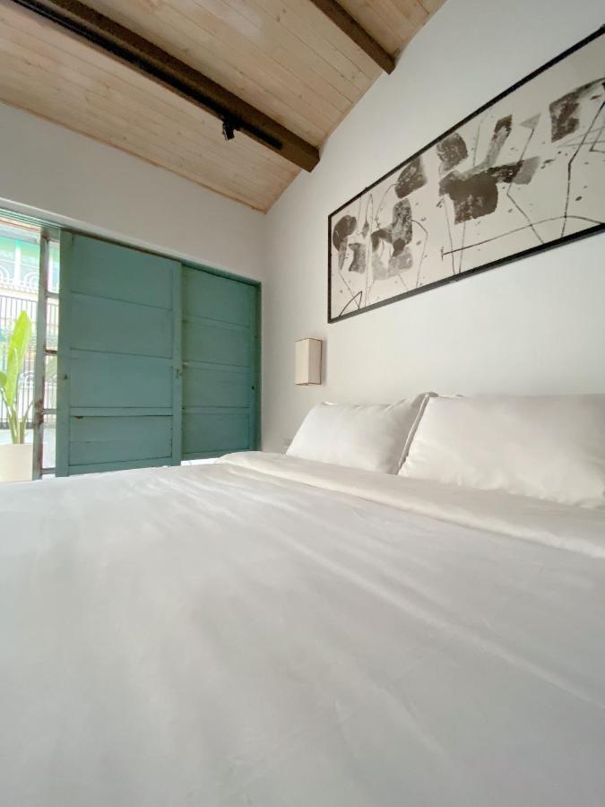 辣虎邸家 Love Here Tainan Exterior photo