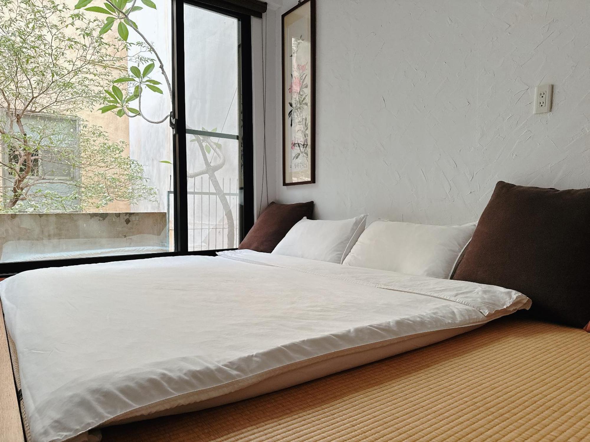 辣虎邸家 Love Here Tainan Exterior photo